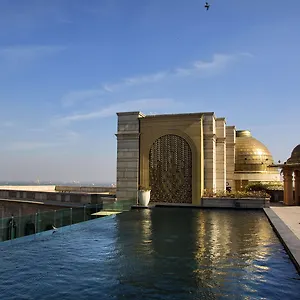 احجز هنا